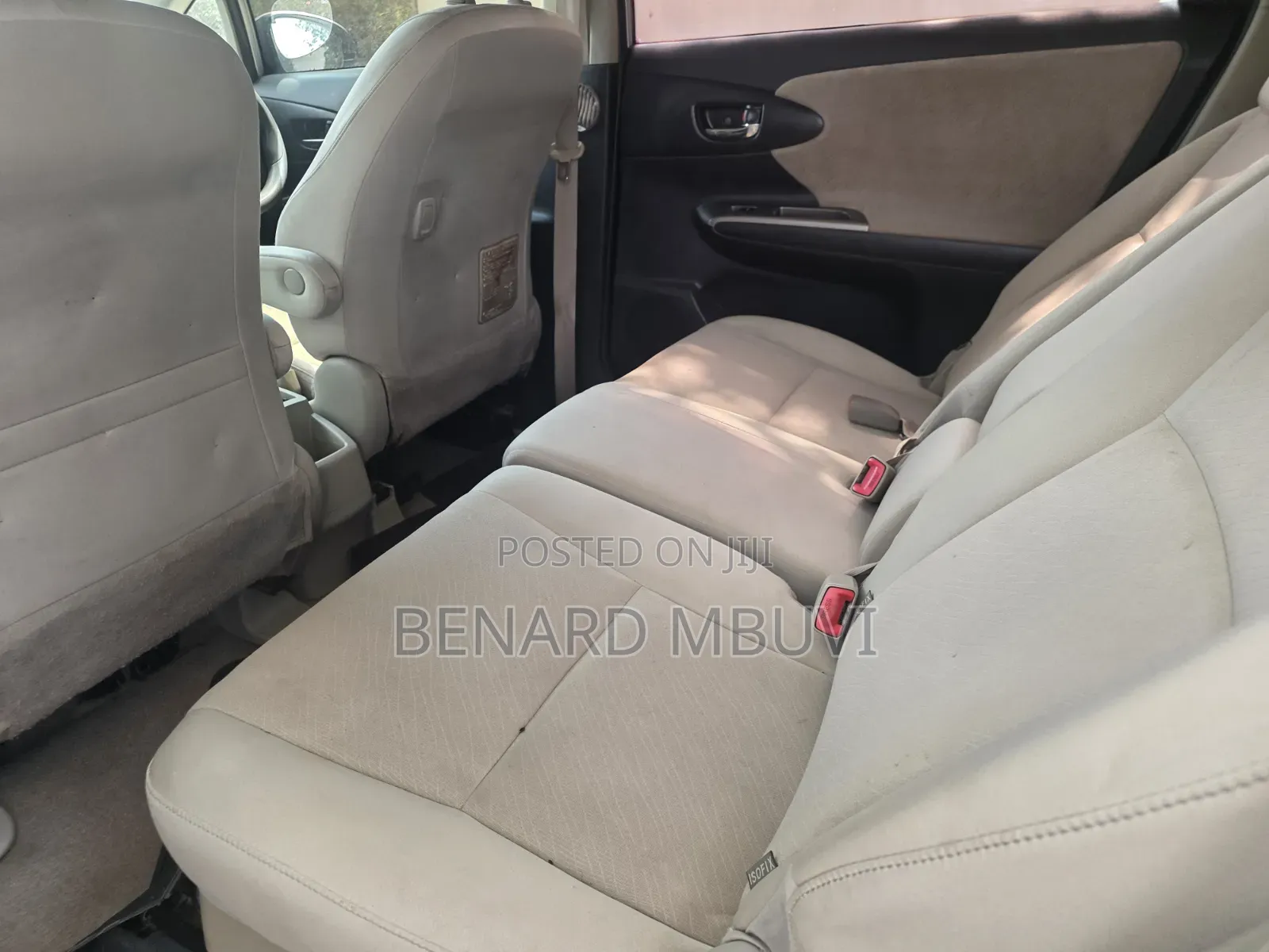 Toyota Wish 2011 Silver