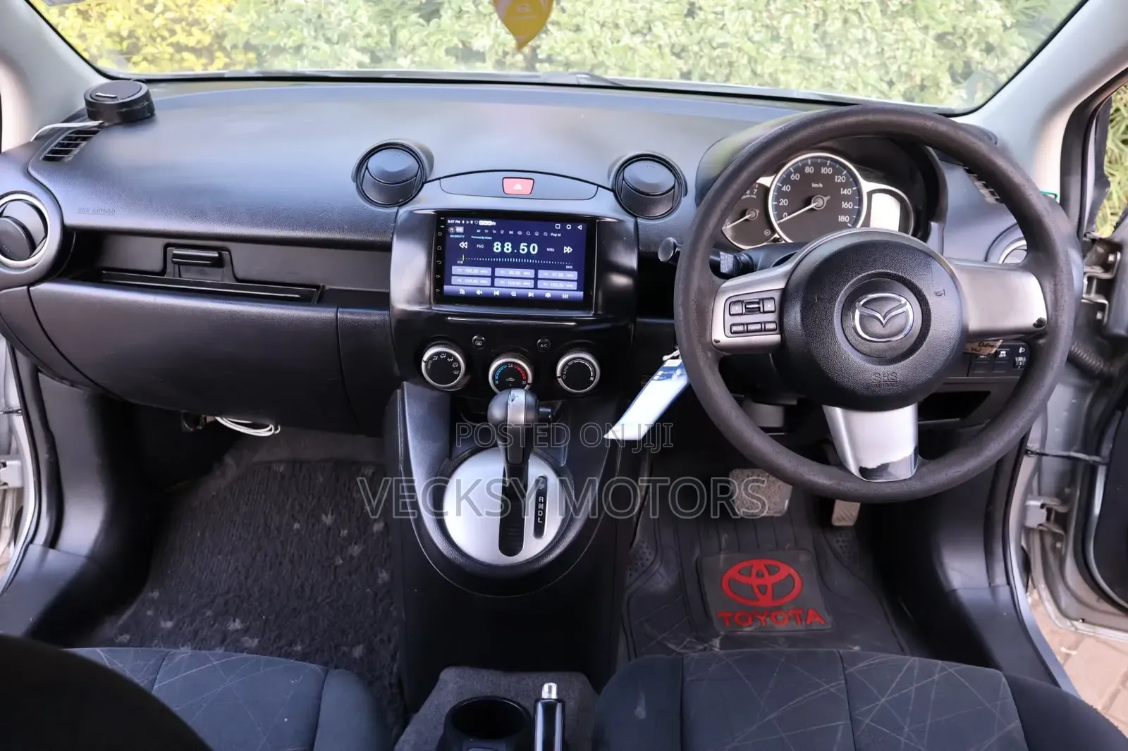Mazda Demio 2013 Gray