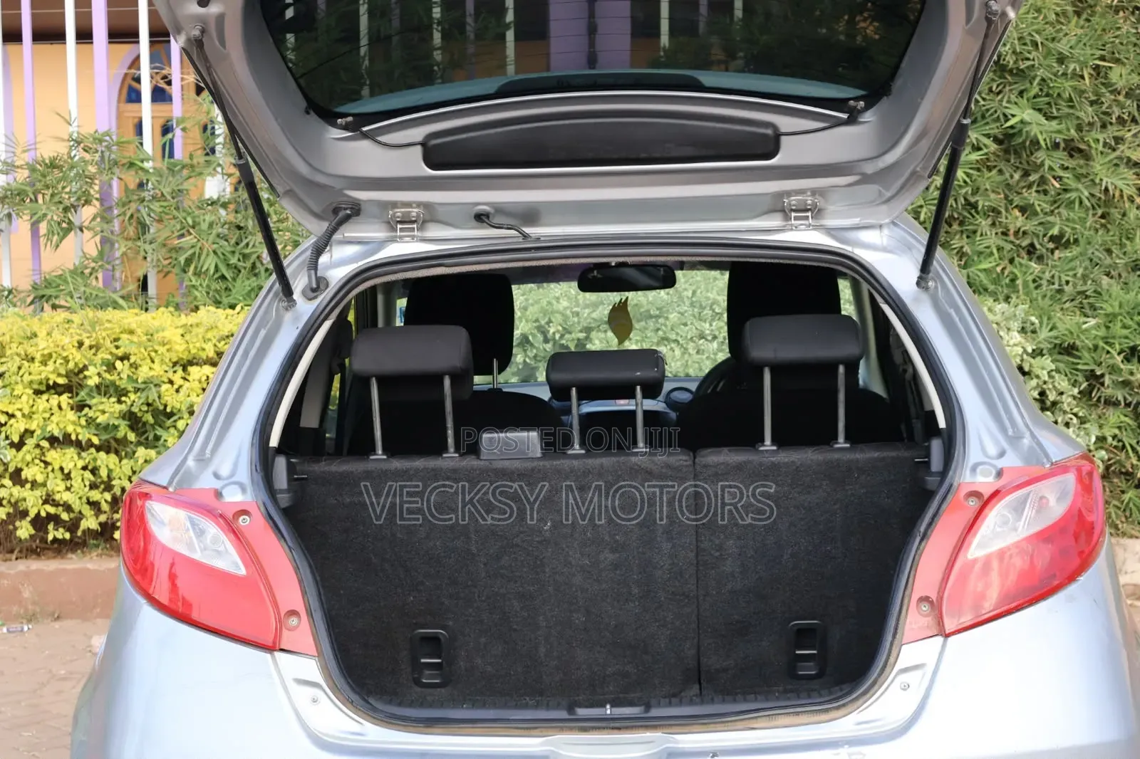 Mazda Demio 2013 Gray