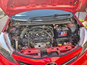 Toyota Vitz 2012 Red