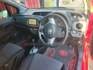 Toyota Vitz 2012 Red
