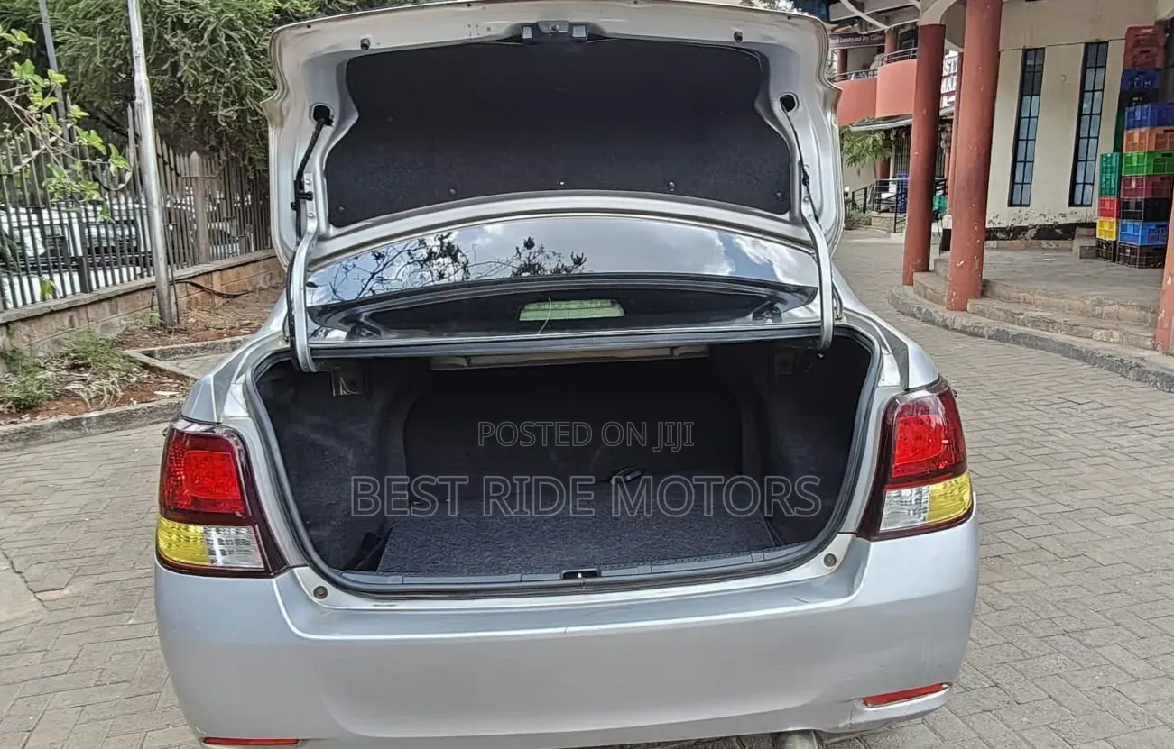 Toyota Axio 1.5 X 2WD 2013 Silver