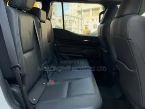 Toyota Land Cruiser Prado 2.8 2024 White