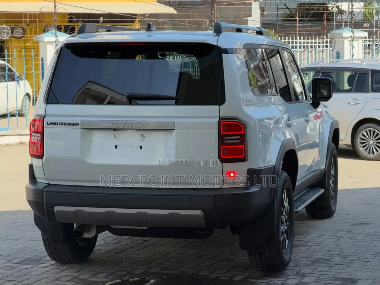 Toyota Land Cruiser Prado 2.8 2024 White