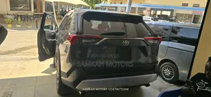 Toyota RAV4 2020 Gray