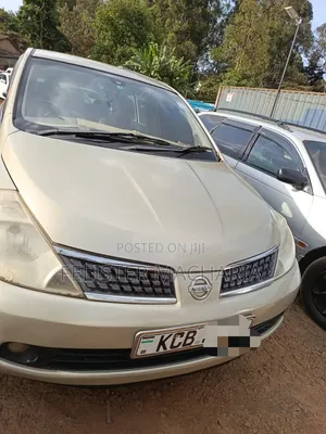 Nissan Tiida 2008 Beige