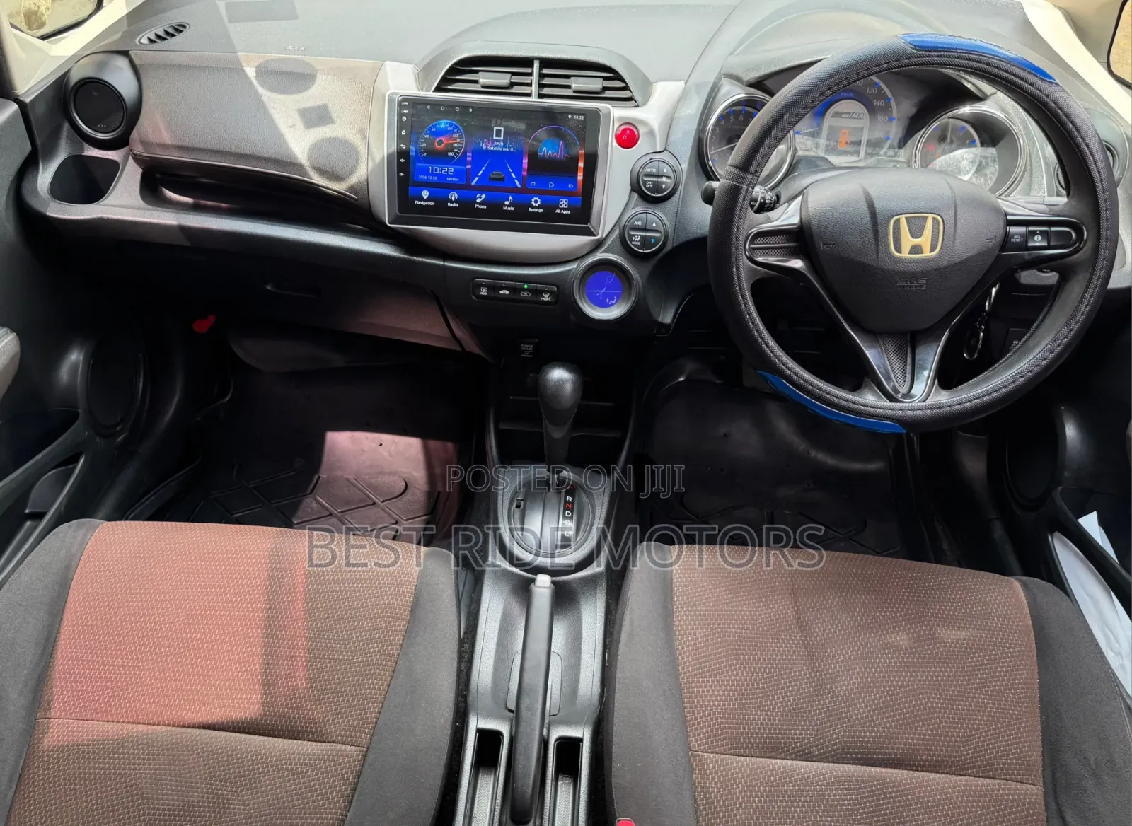 Honda Fit Shuttle 1.3 Hybrid 2WD 2013 Silver