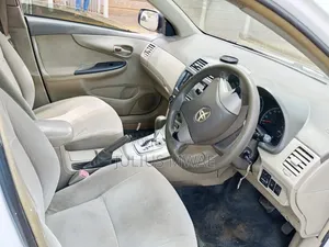 Toyota Axio 2009 White