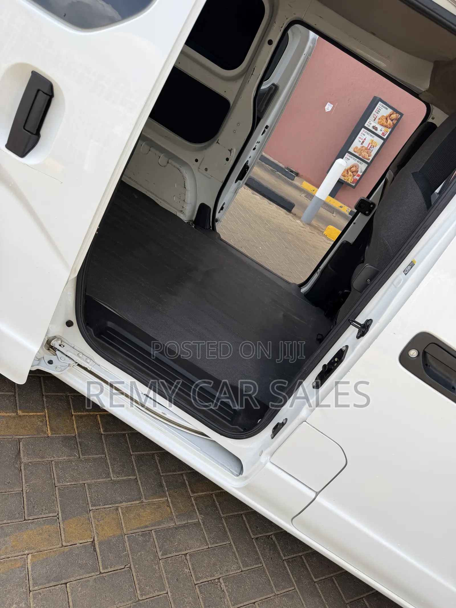 Nissan NV200 2018