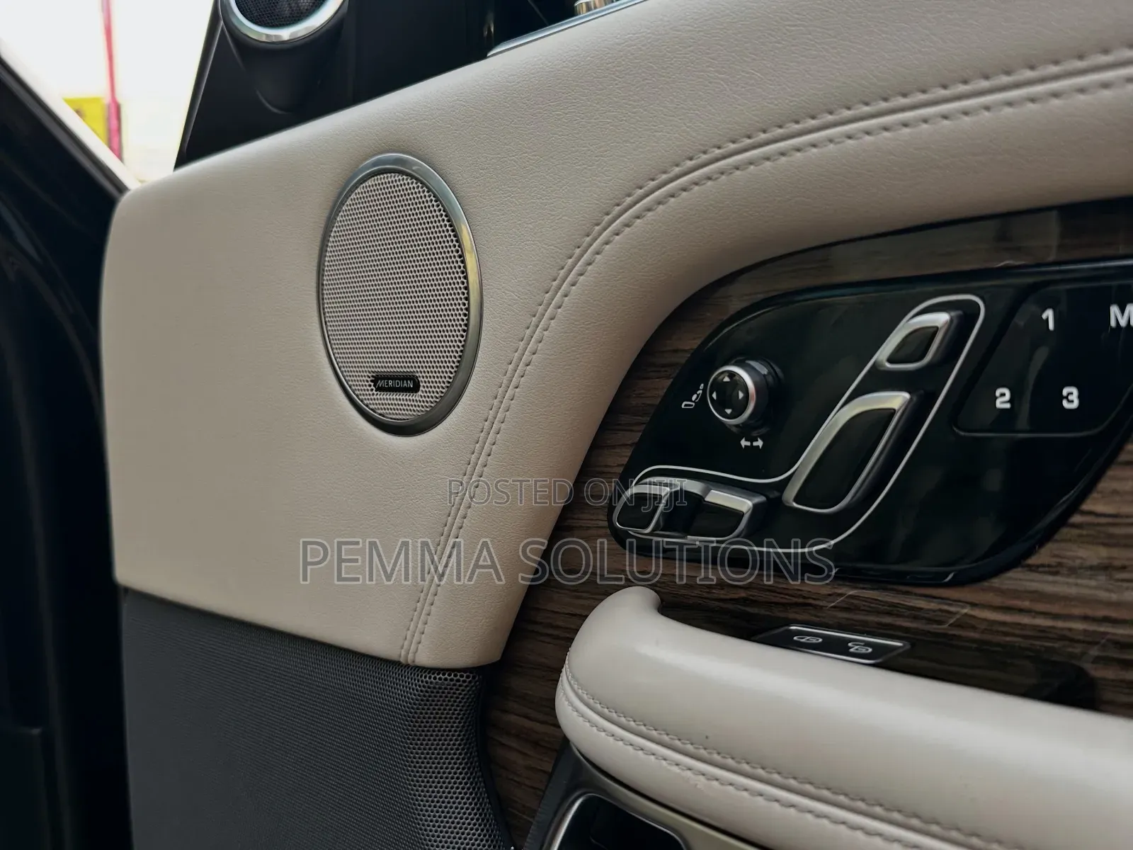 Land Rover Range Rover Vogue 2019 Black