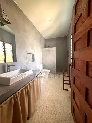 Furnished 7bdrm Villa in Barani for sale