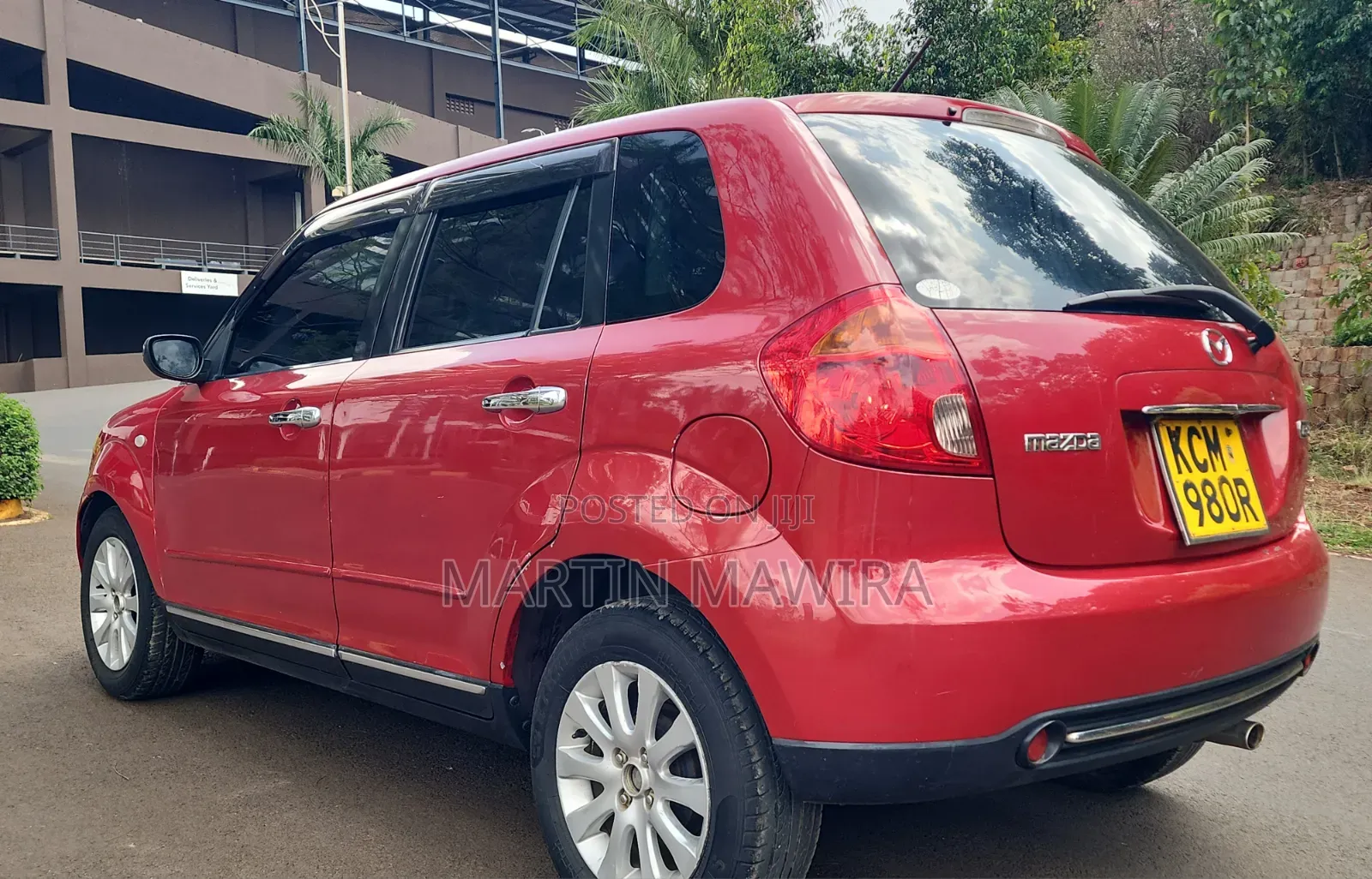 Mazda Verisa 2010 Red
