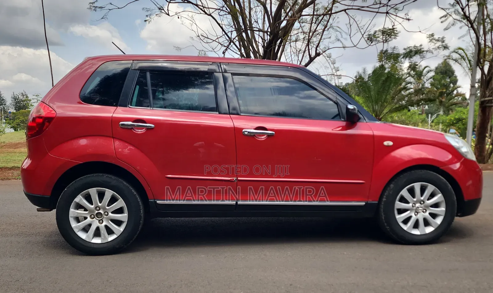 Mazda Verisa 2010 Red