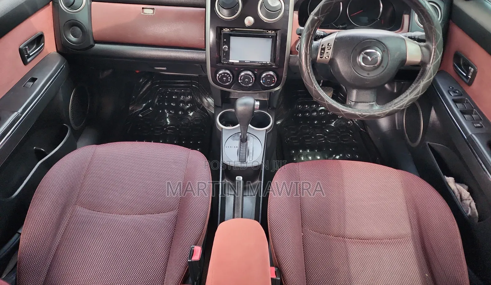 Mazda Verisa 2010 Red