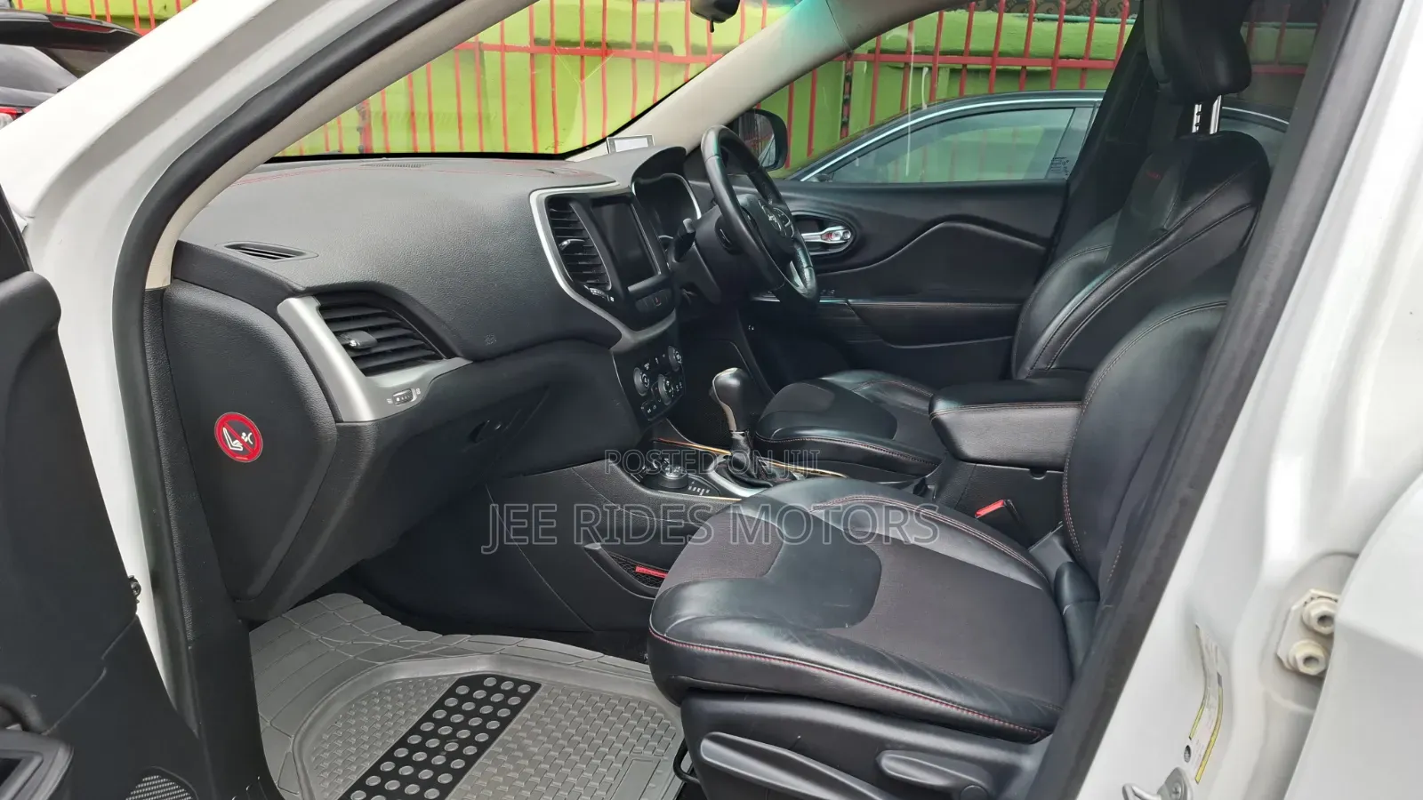 Jeep Cherokee 2015 White