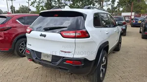 Jeep Cherokee 2015 White