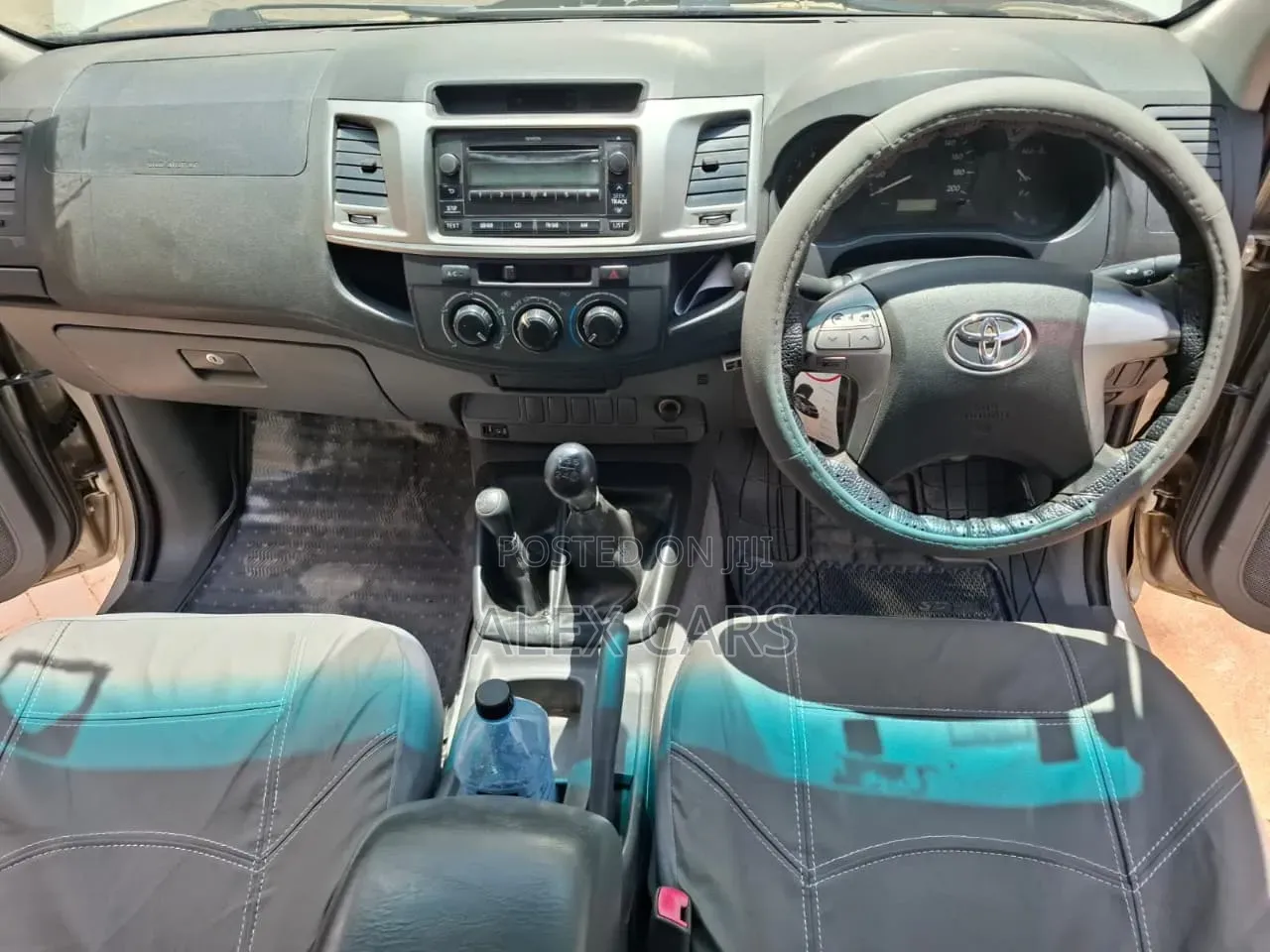 Toyota Hilux 2012 Silver