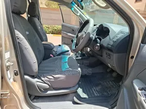 Toyota Hilux 2012 Silver