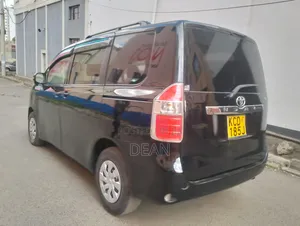 Toyota Noah 2009 Black