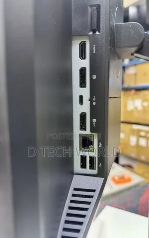 HP E24m G4 FHD USB-C 
24 Inches FHD Ips 
Resolution: Full HD