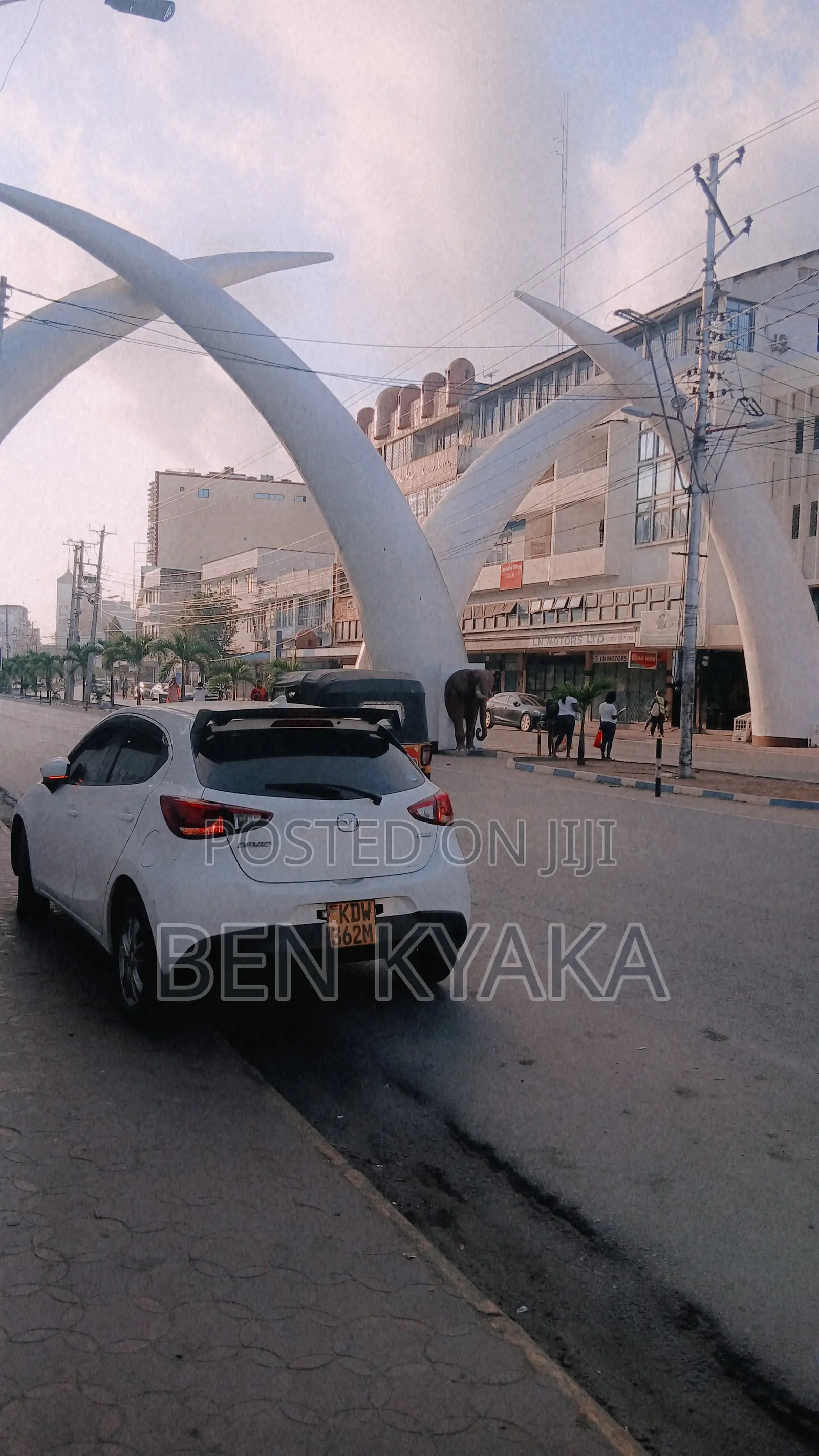Mazda Demio 2018 White