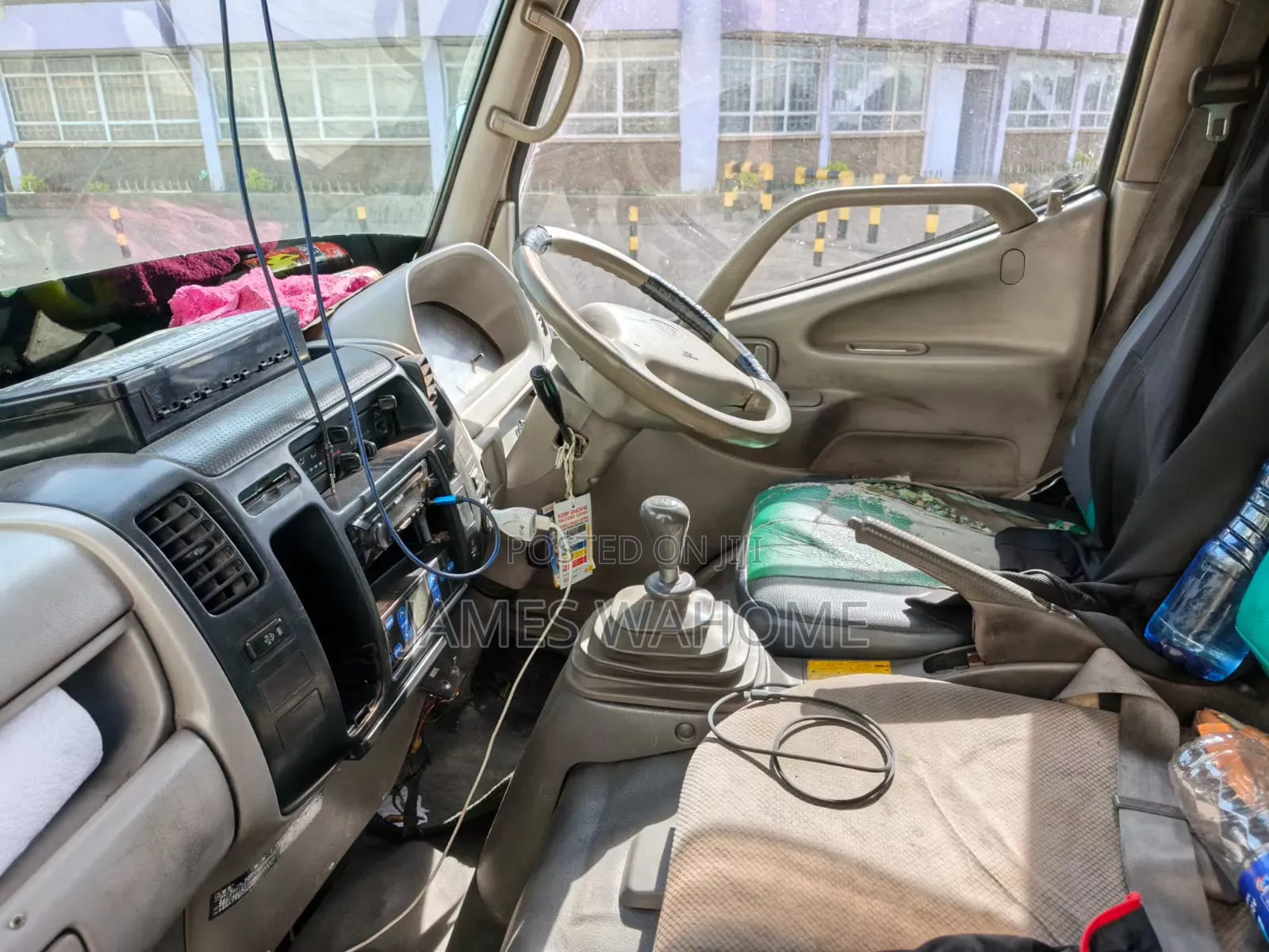 Toyota Dyna 2012 White