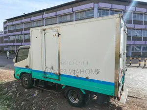 Toyota Dyna 2012 White