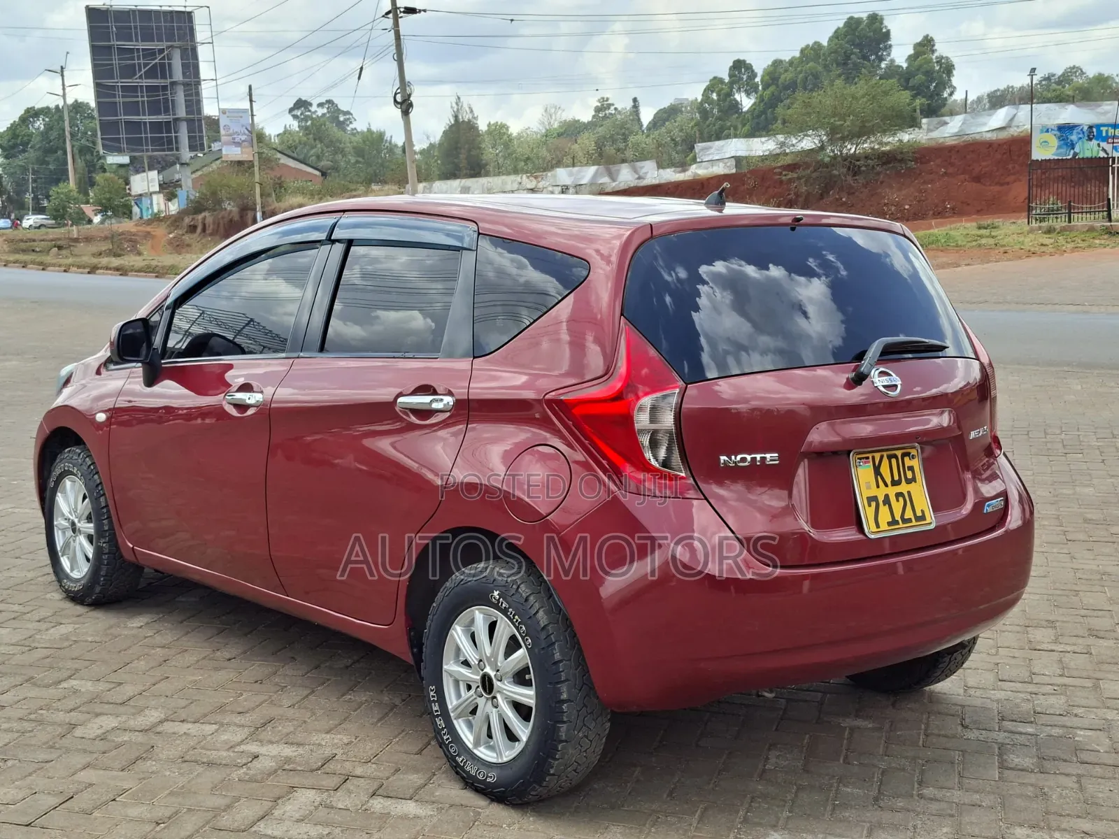 Nissan Note 1.2 Petrol 2015 Red
