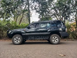 Toyota Land Cruiser 2003 Black