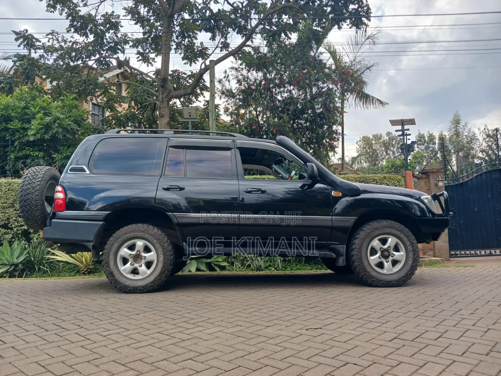 Toyota Land Cruiser 2003 Black