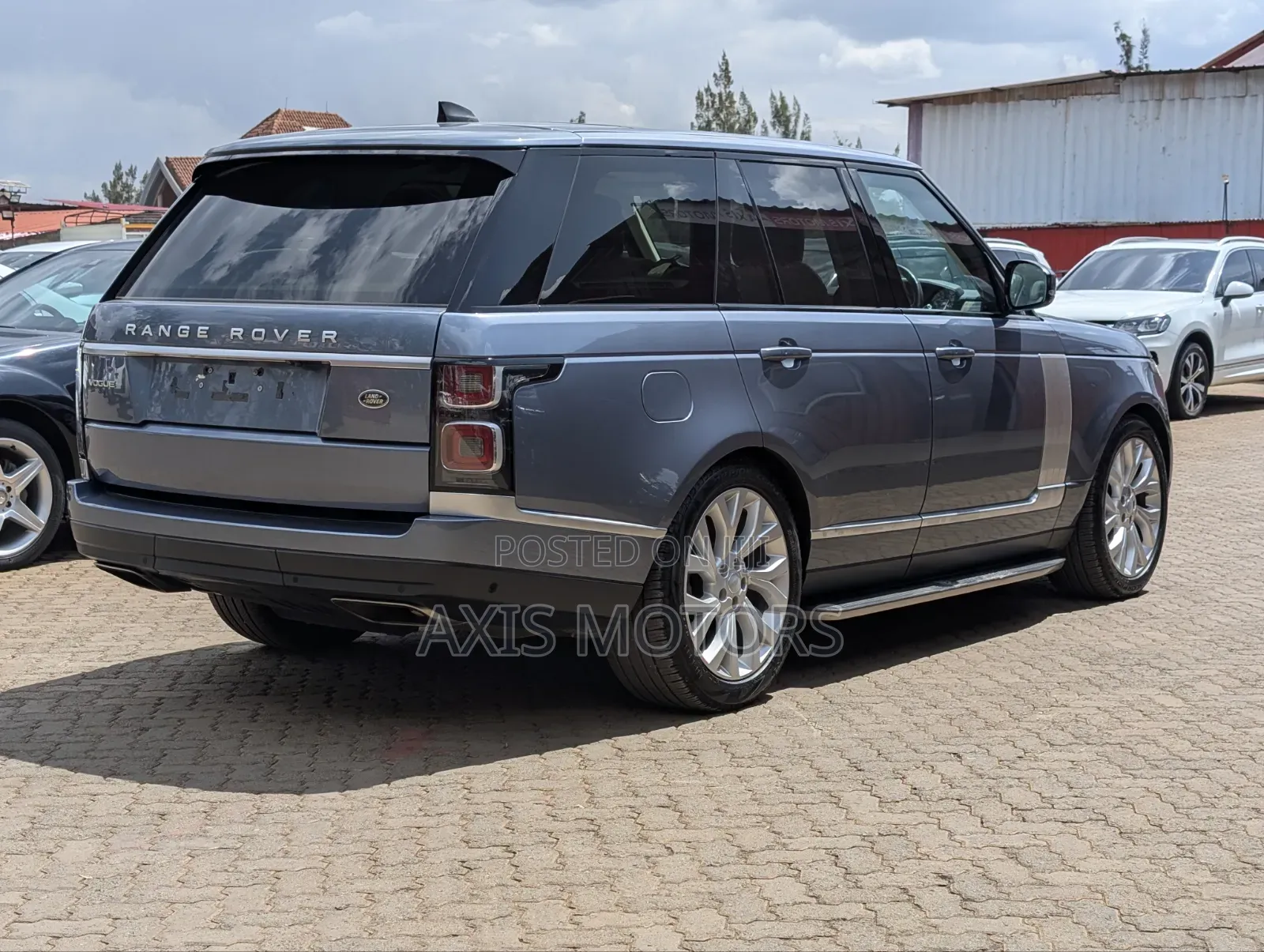 Land Rover Range Rover Vogue 2019 Blue