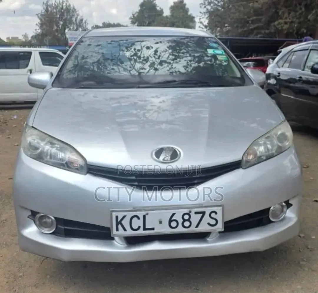 Toyota Wish 2011 Silver
