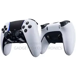 White Ps 5 Pad