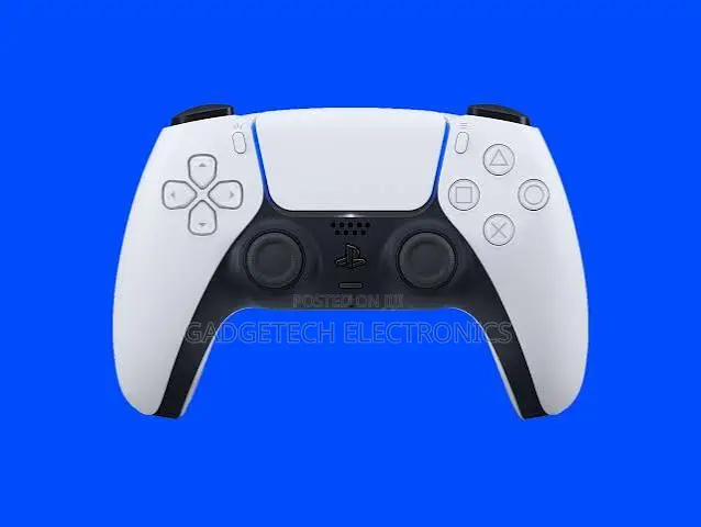 White Ps 5 Pad