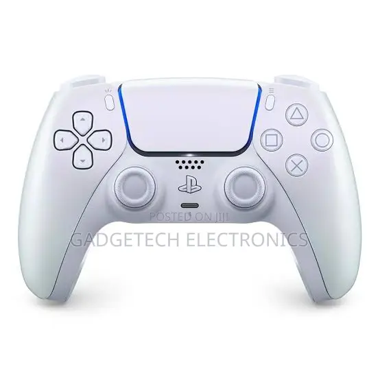 White Ps 5 Pad