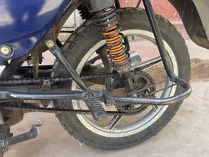 Bajaj Boxer 100 2020 Blue