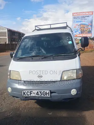 Nissan Caravan 2010 White