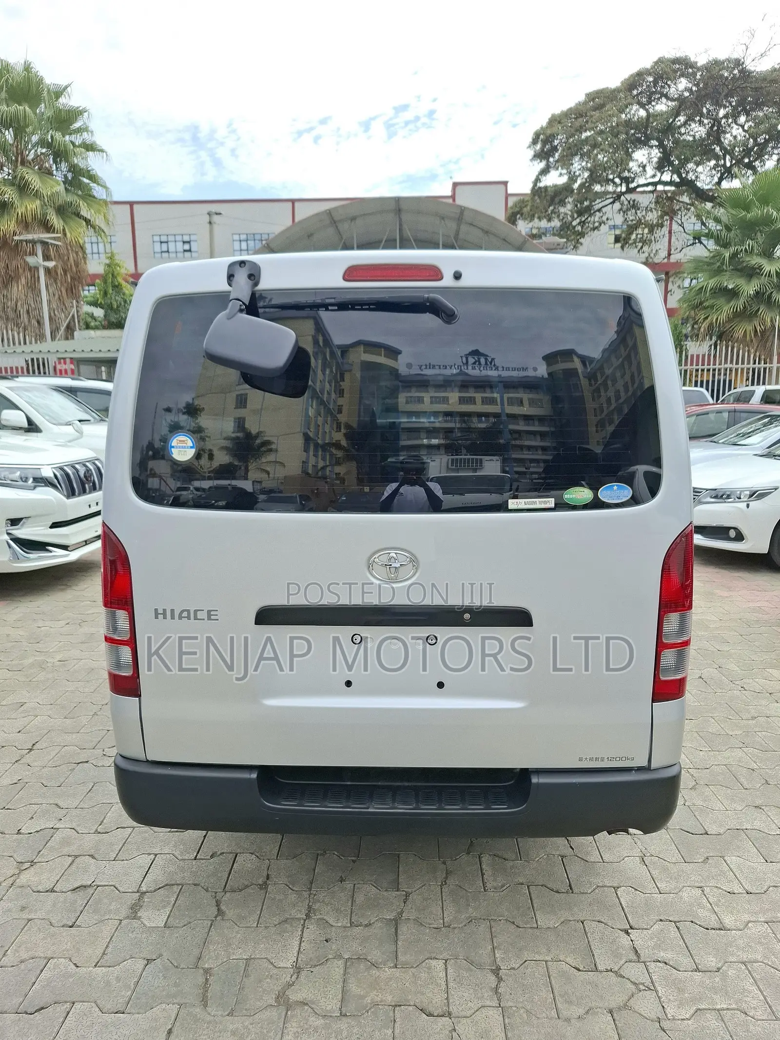 Toyota HiAce 2020 Silver