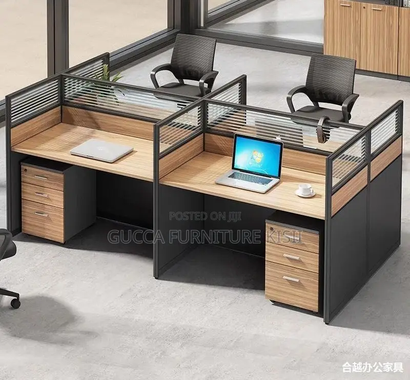 4 Seater Office Collaborative Task Station