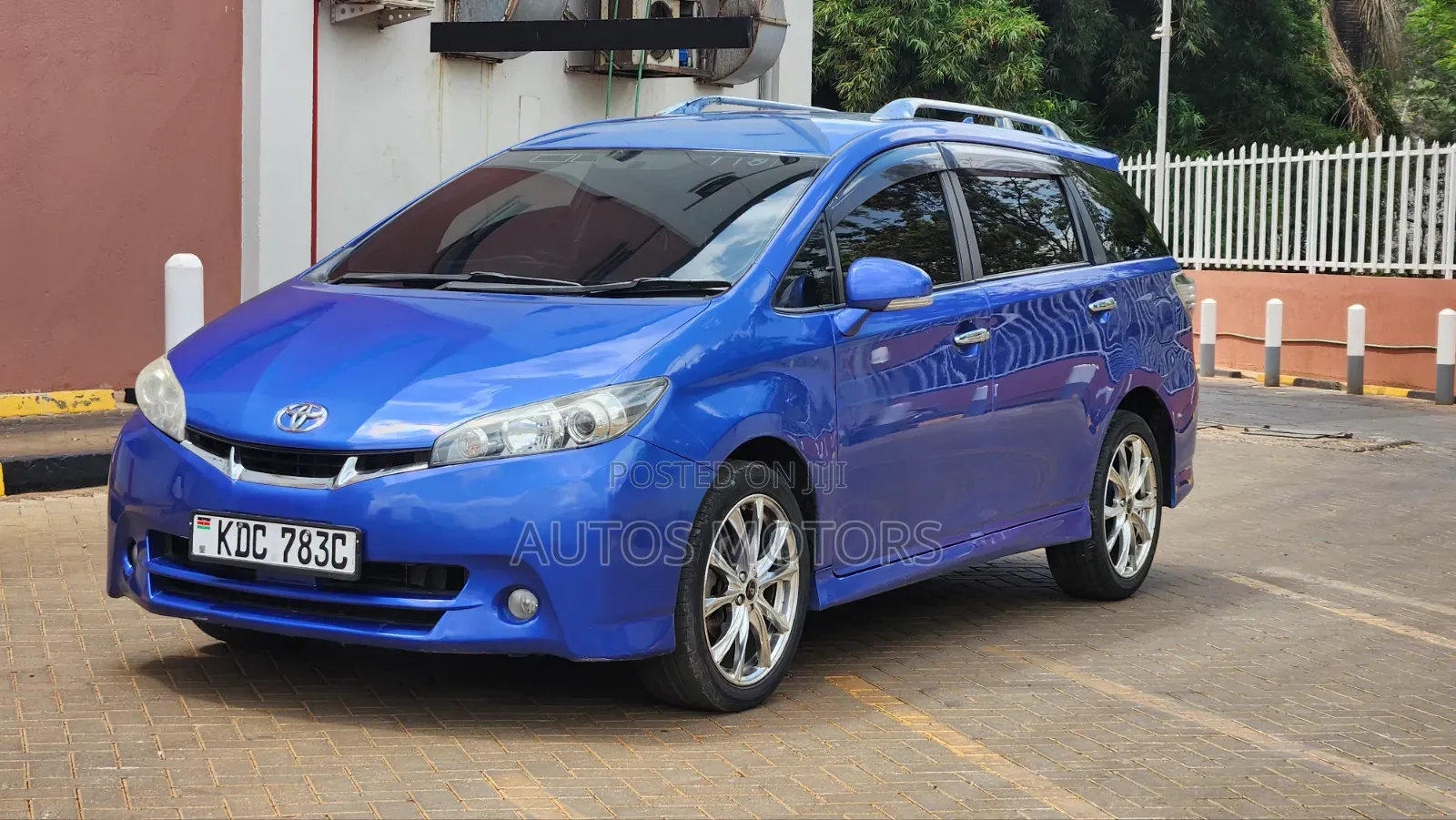 Toyota Wish 2014 Blue
