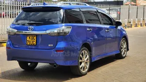 Toyota Wish 2014 Blue