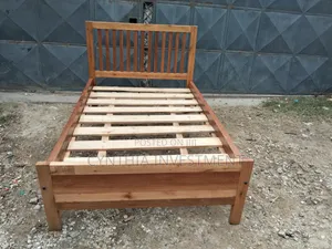 4 by 6 Used Hardwood Bed