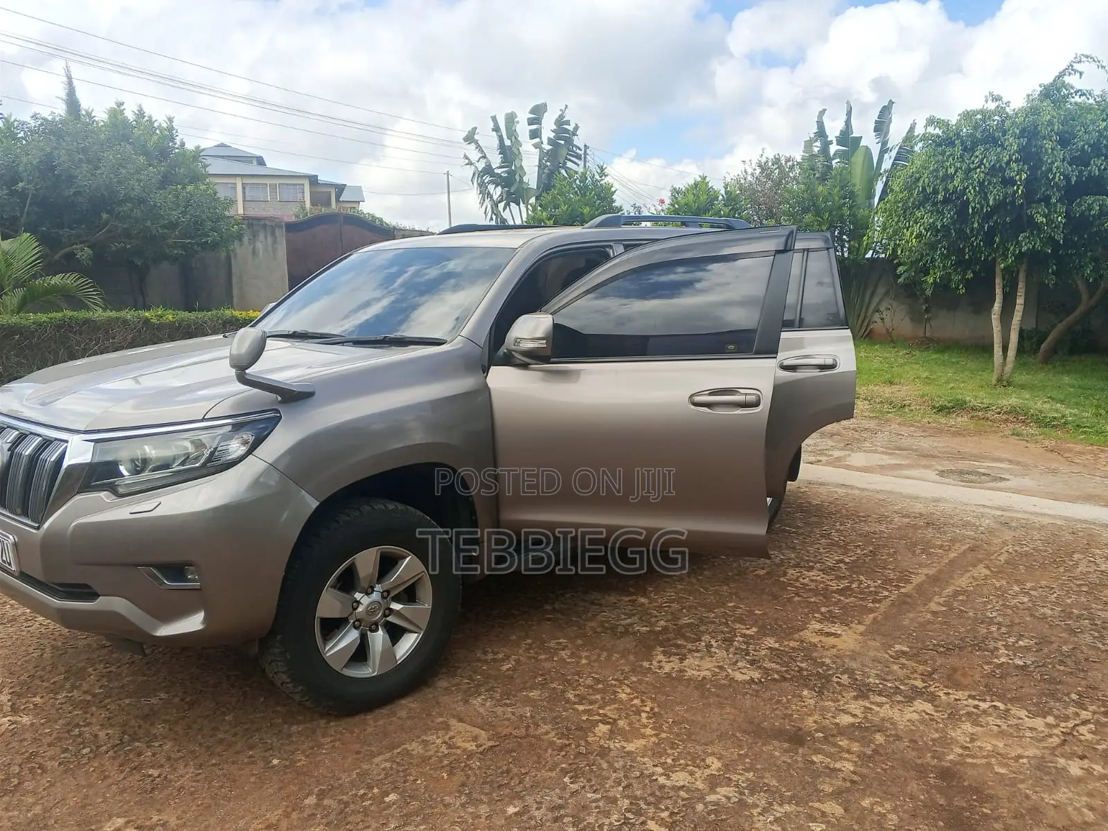 Toyota Land Cruiser Prado 2018 Gray