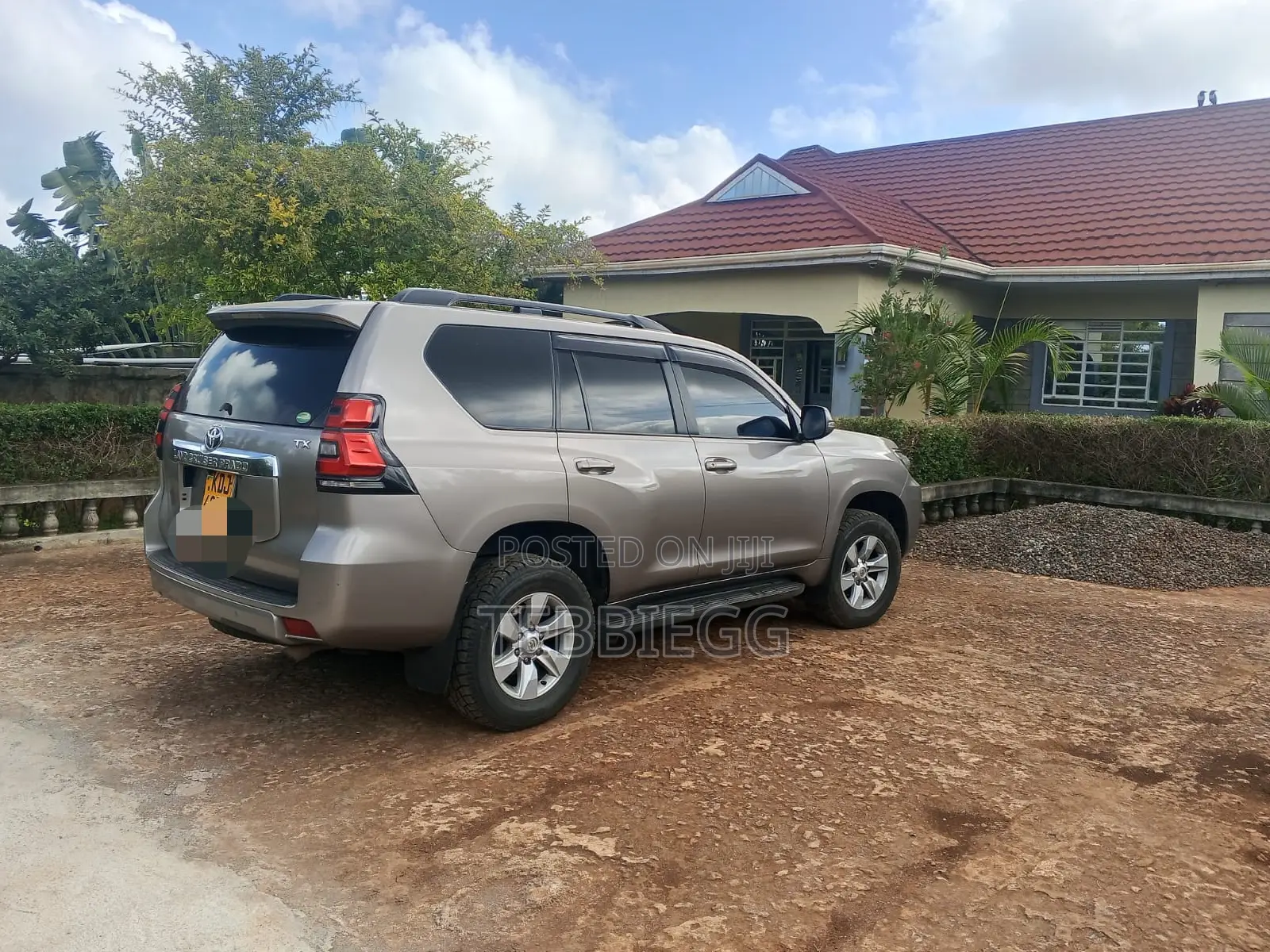 Toyota Land Cruiser Prado 2018 Gray