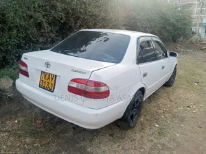 Toyota Corolla X 1.3 Automatic 2000 White