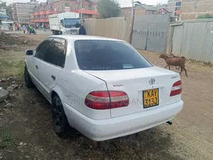 Toyota Corolla X 1.3 Automatic 2000 White