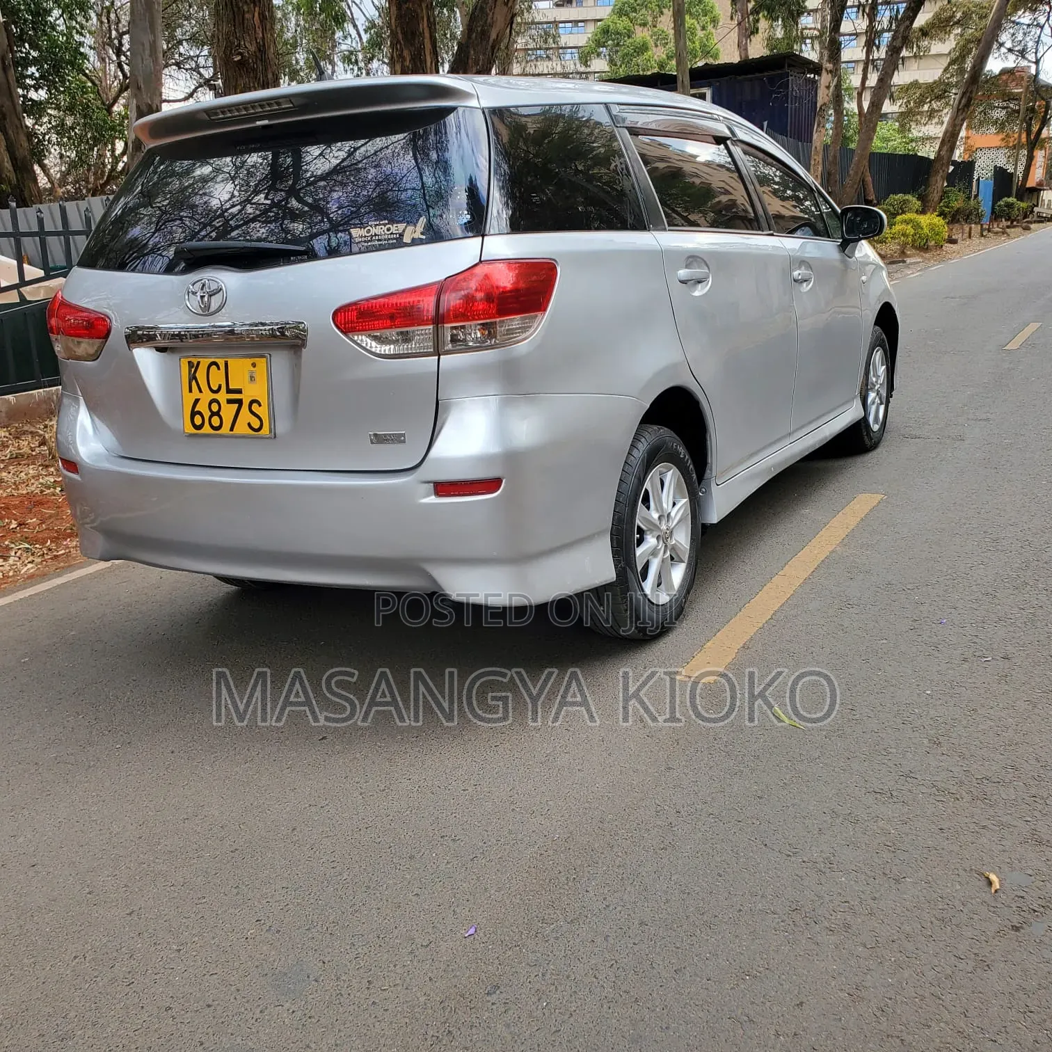 Toyota Wish 2010 Silver
