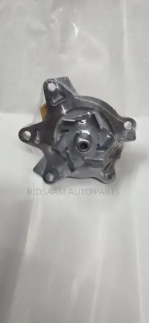 Toyota Vyaris 1nz-Fe Waterpump Assembly