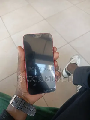 Apple iPhone 13 128 GB Red