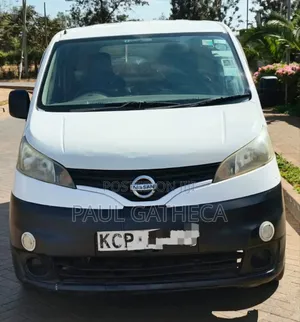 Nissan NV200 2011 White